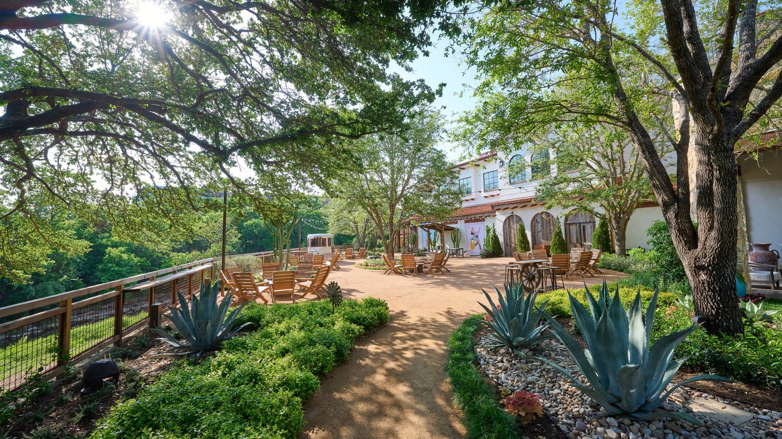 Hotel Drover, Autograph Collection, vibe