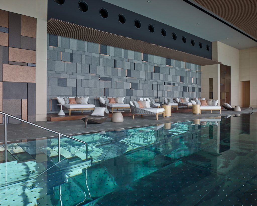 Four Seasons Hotel Tokyo at Otemachi, the pool