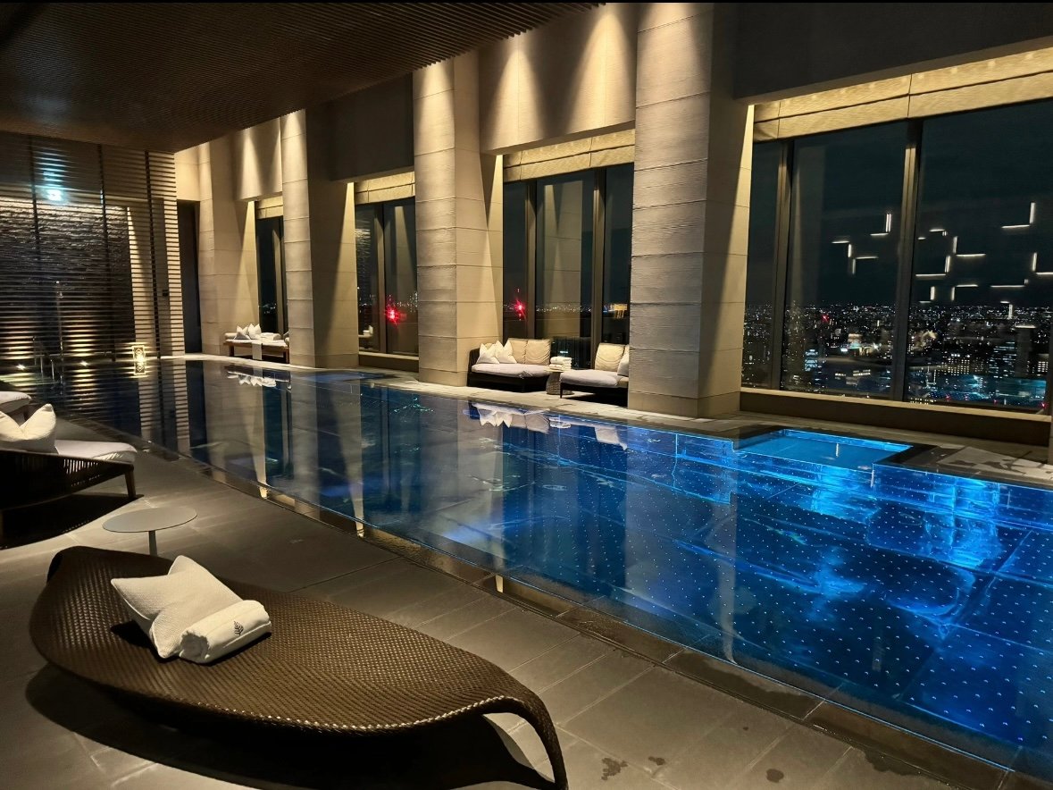 Four Seasons Hotel Tokyo at Otemachi, the pool