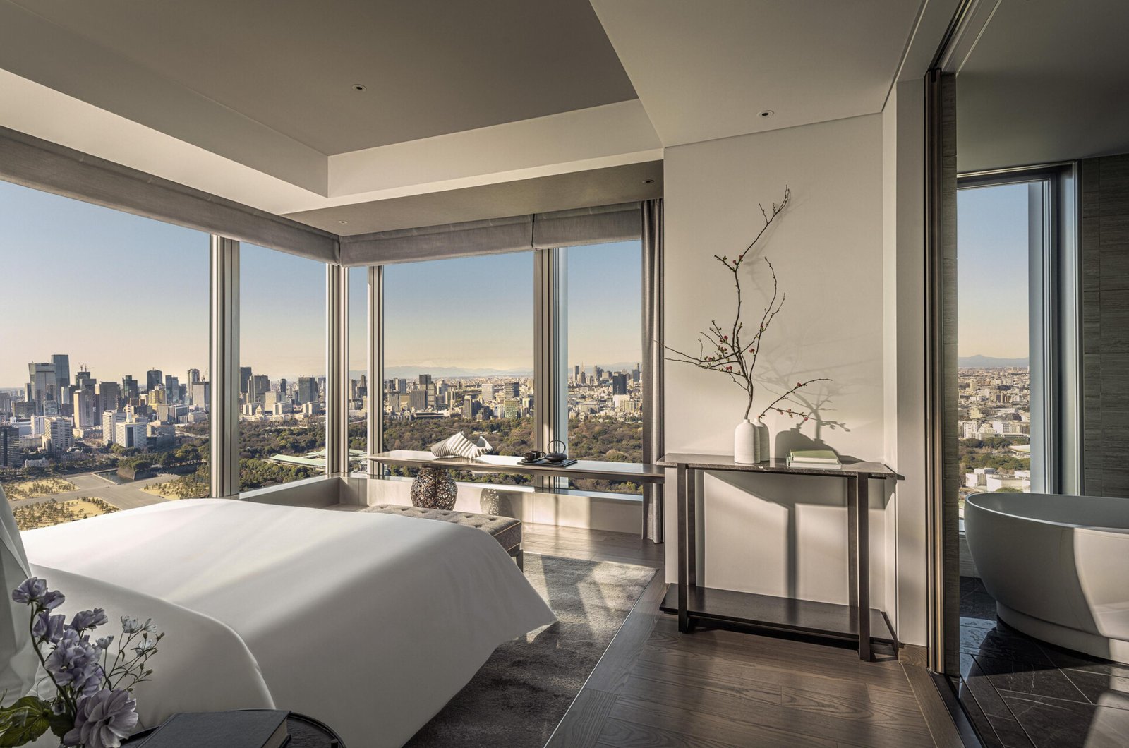 Four Seasons Hotel Tokyo at Otemachi — rooms