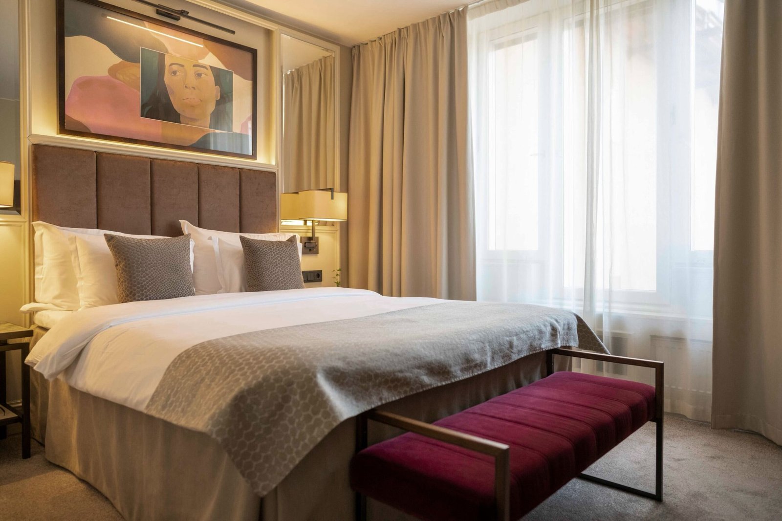 Bank Hotel, rooms