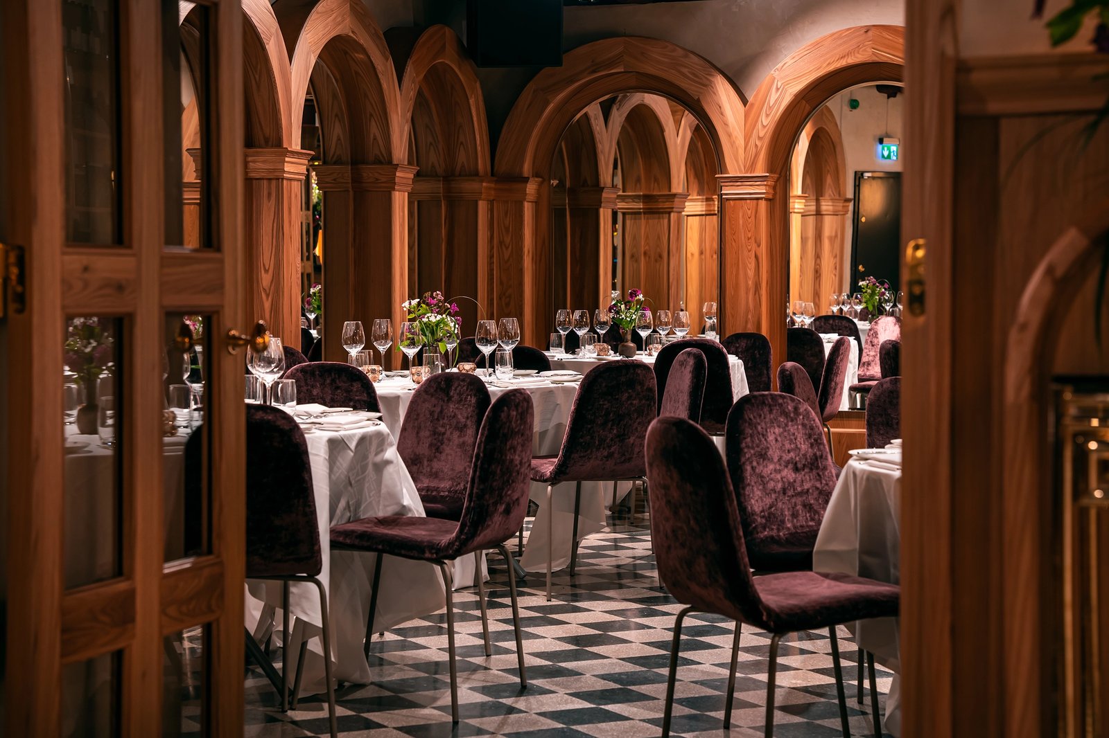 Bank Hotel, eat & drink