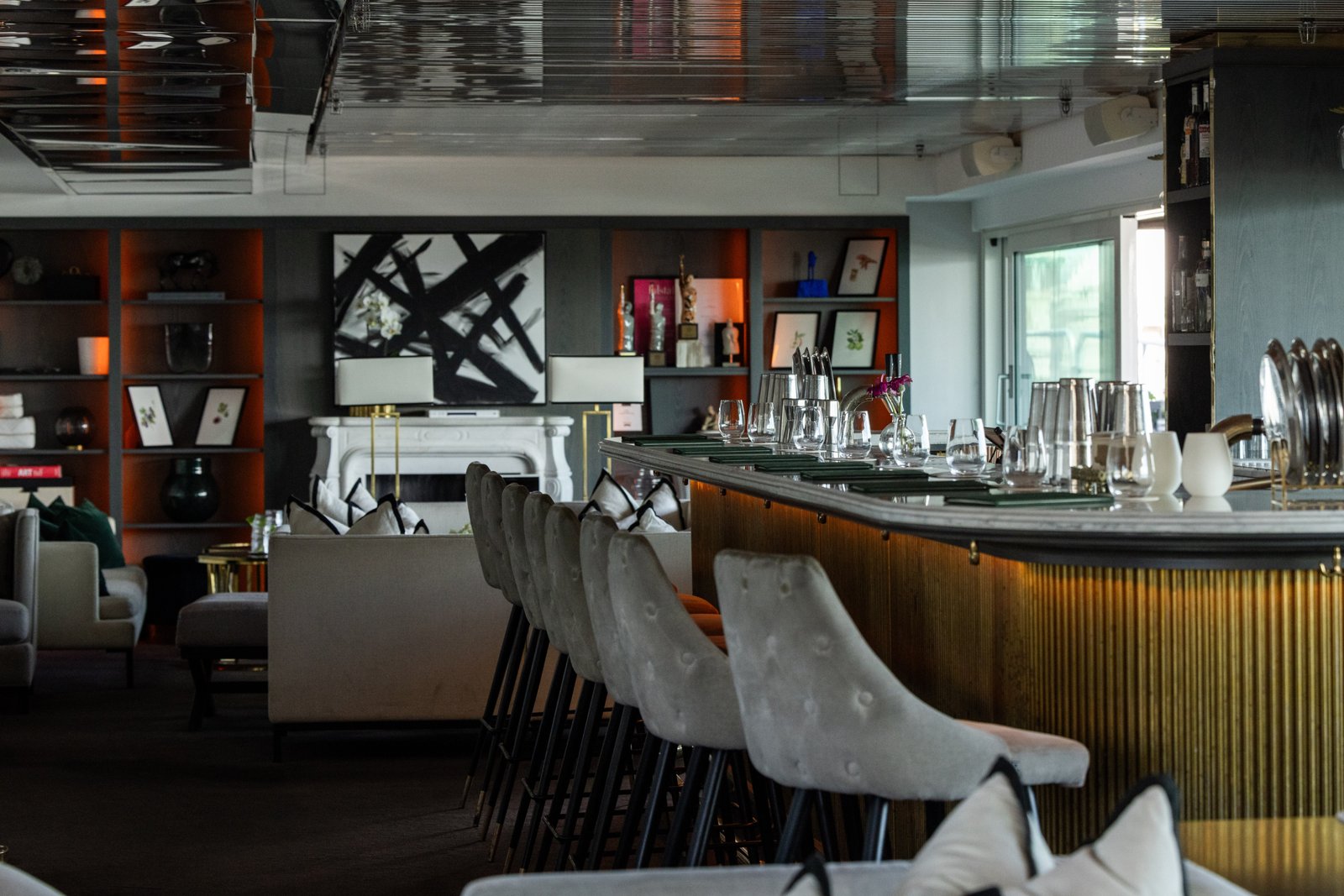 Bank Hotel, eat & drink