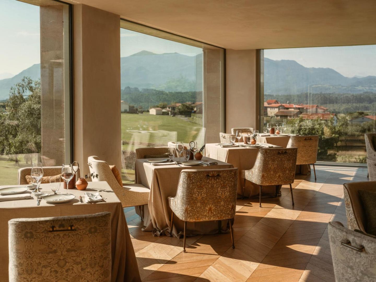 Palacio de Luces, restaurante tella