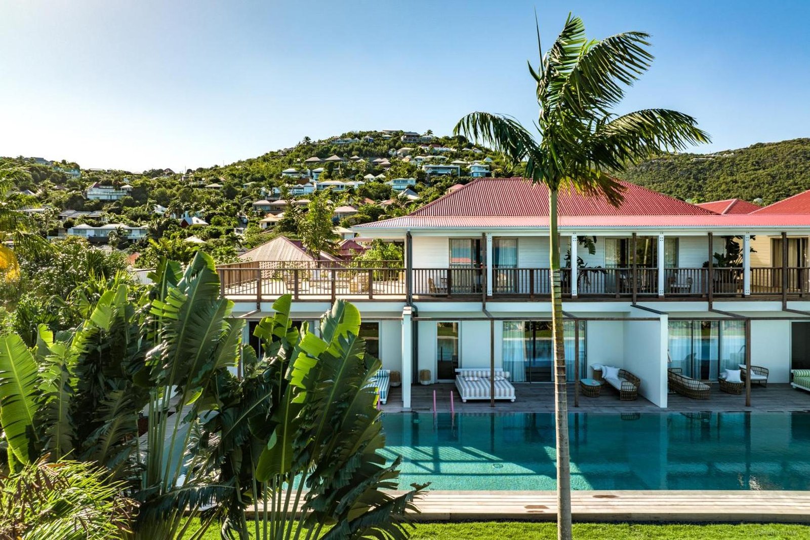 Tropical Hotel, the pool