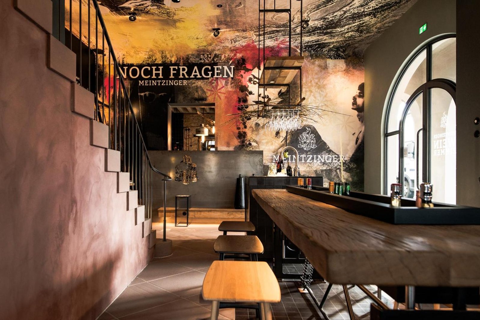 Hotel / Weingut Meintzinger, vinothek & tasting salon