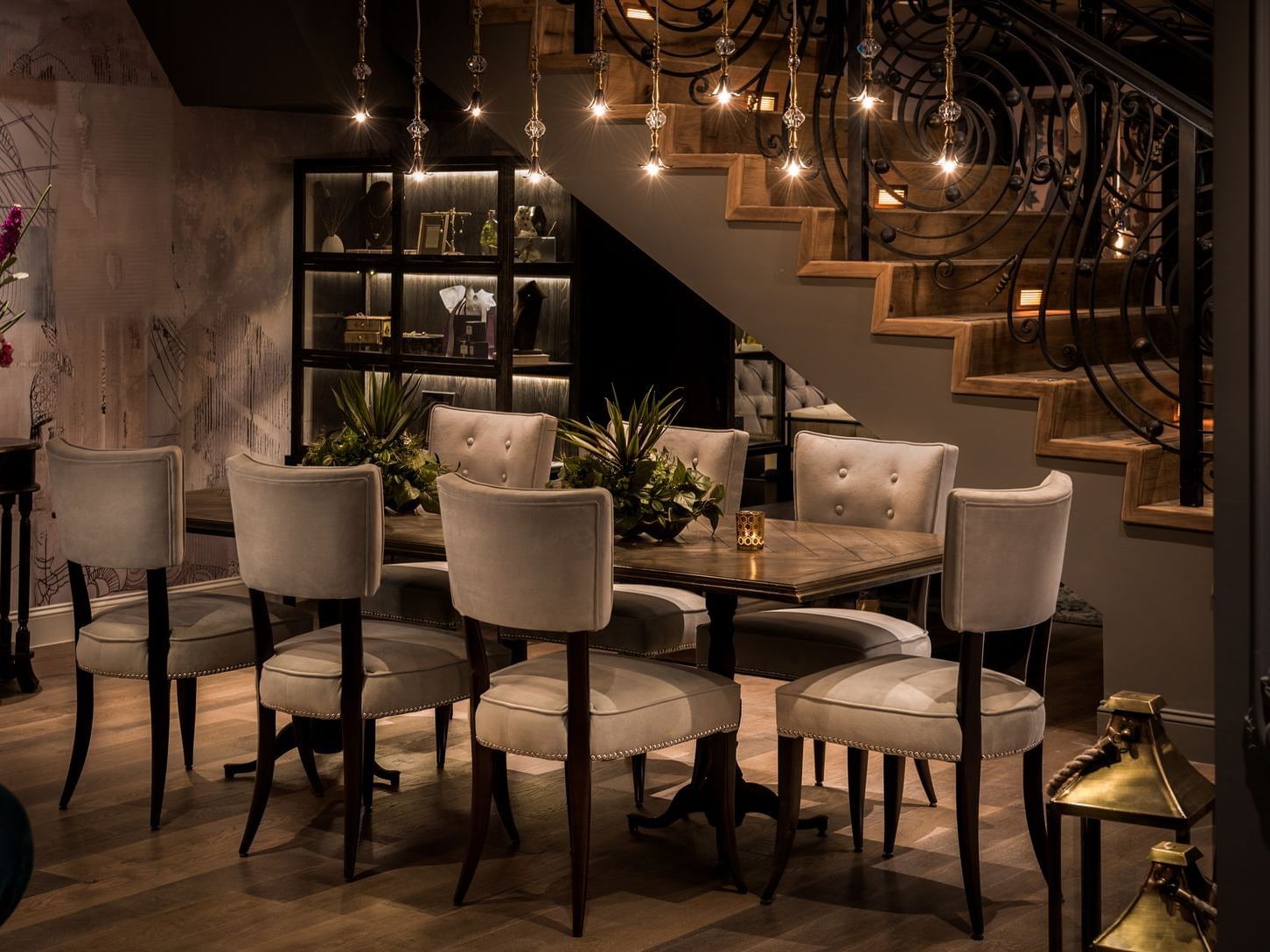 The Ivey's Hotel, eat & drink
