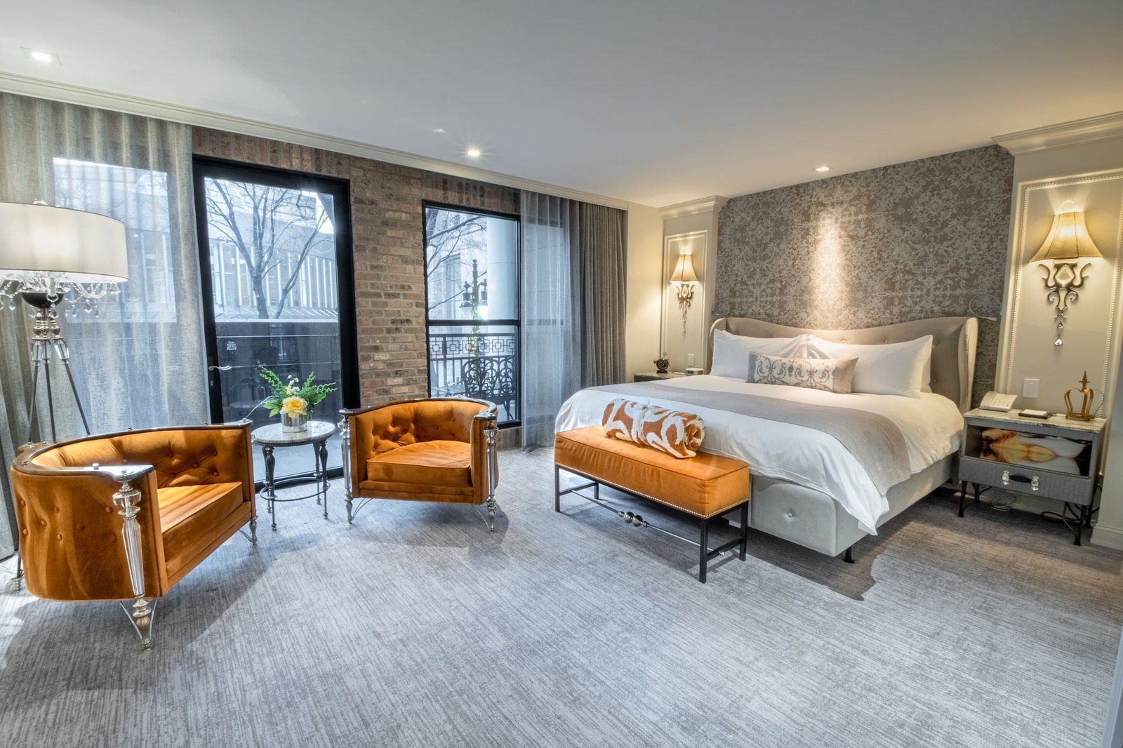 The Ivey's Hotel, rooms