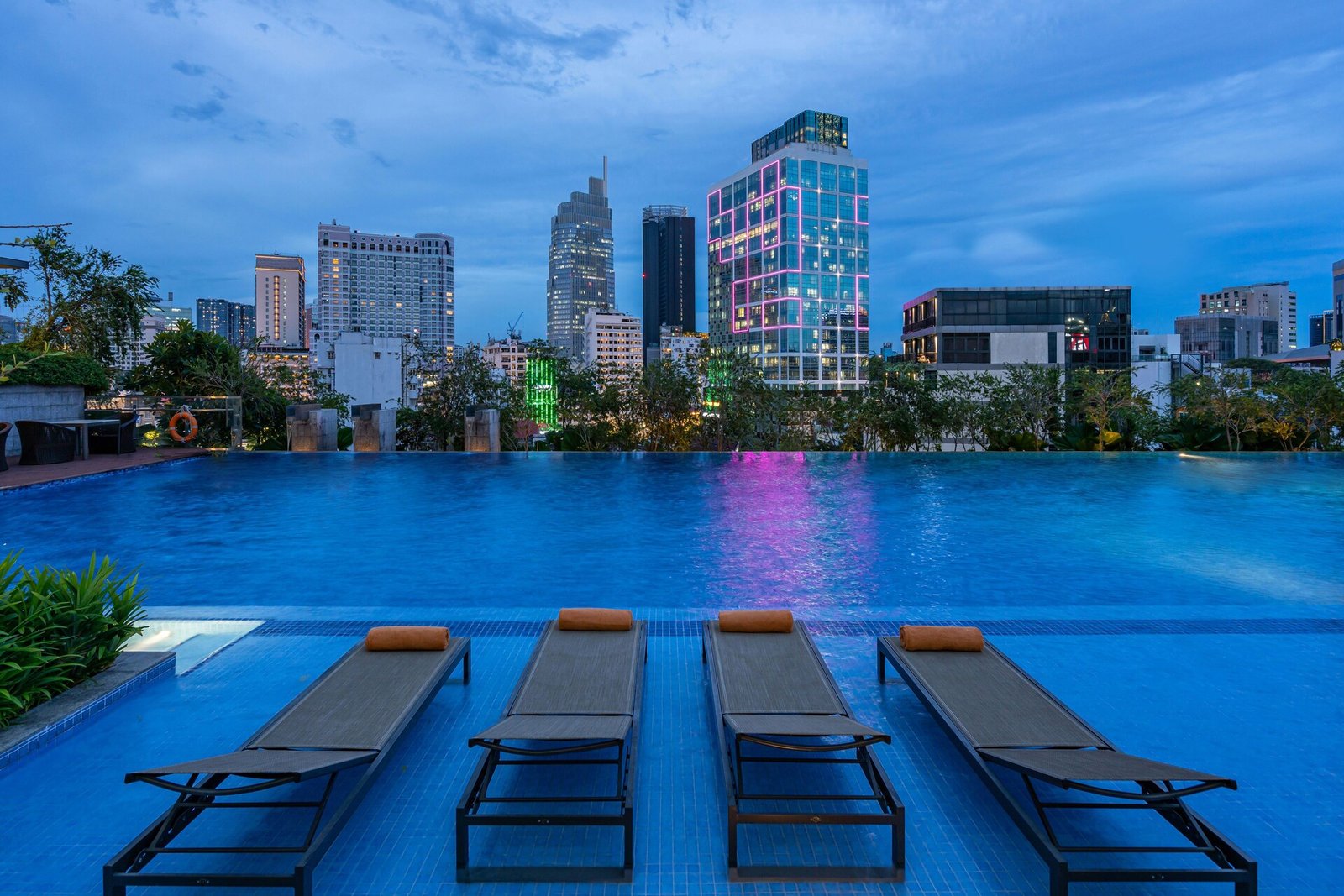 Fusion Original Saigon Centre, the pool