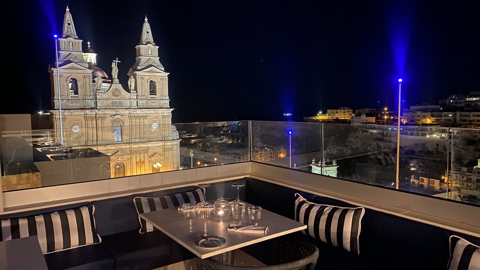 Lure Hotel & Spa, at the table