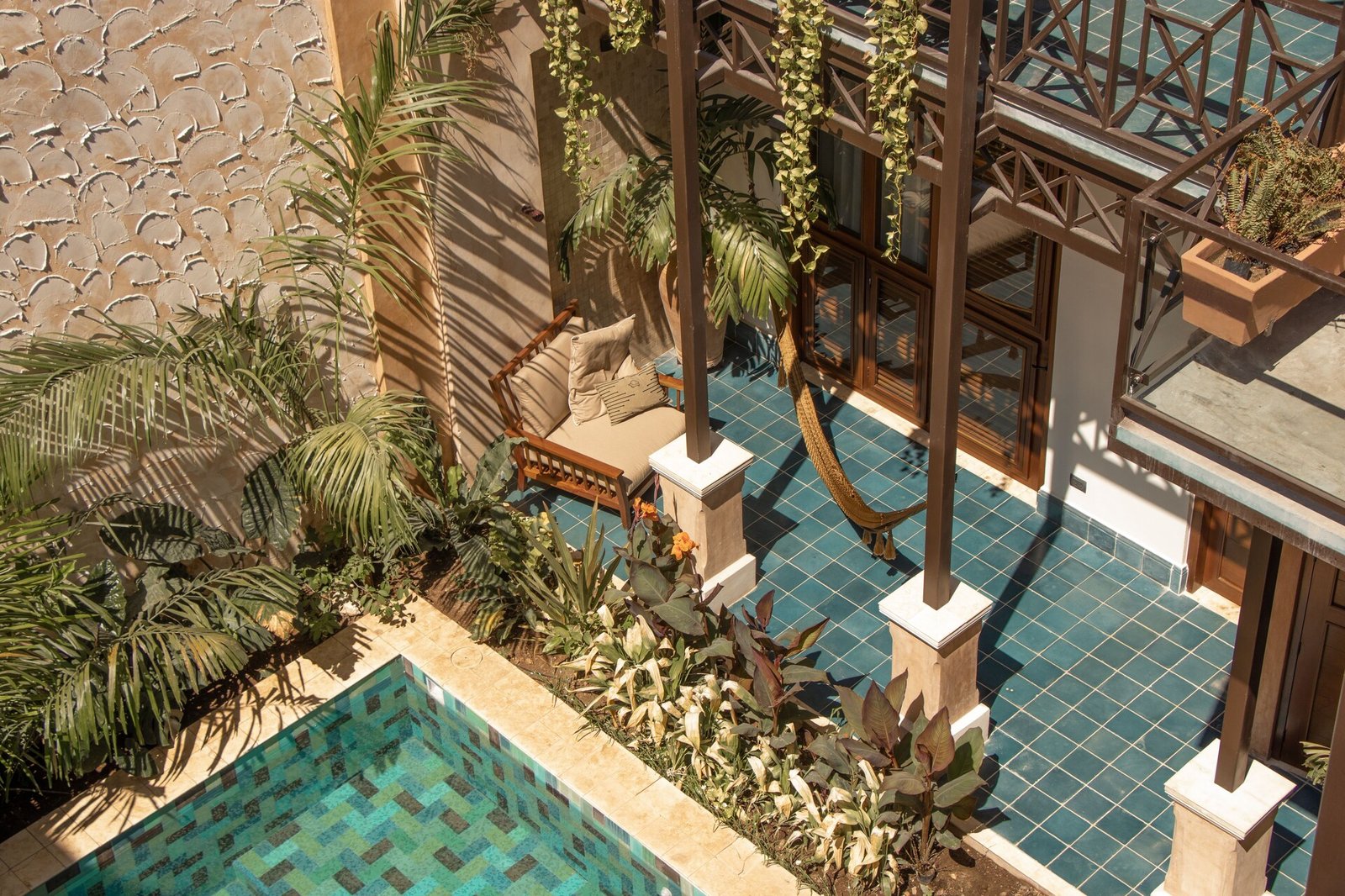 CIGNO ERMITA HOTEL