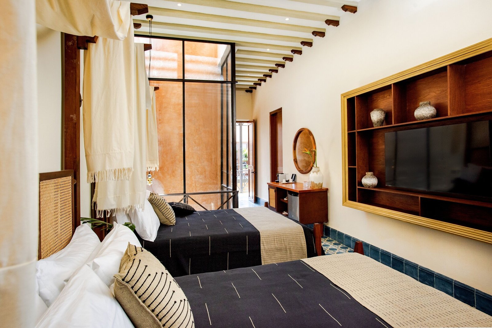 CIGNO ERMITA HOTEL, rooms