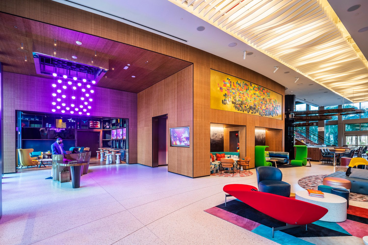 Lake Nona Wave Hotel, vibe