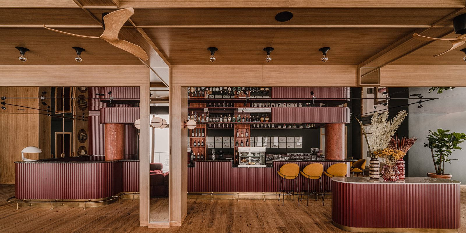 The Cōmodo, the lobby bar