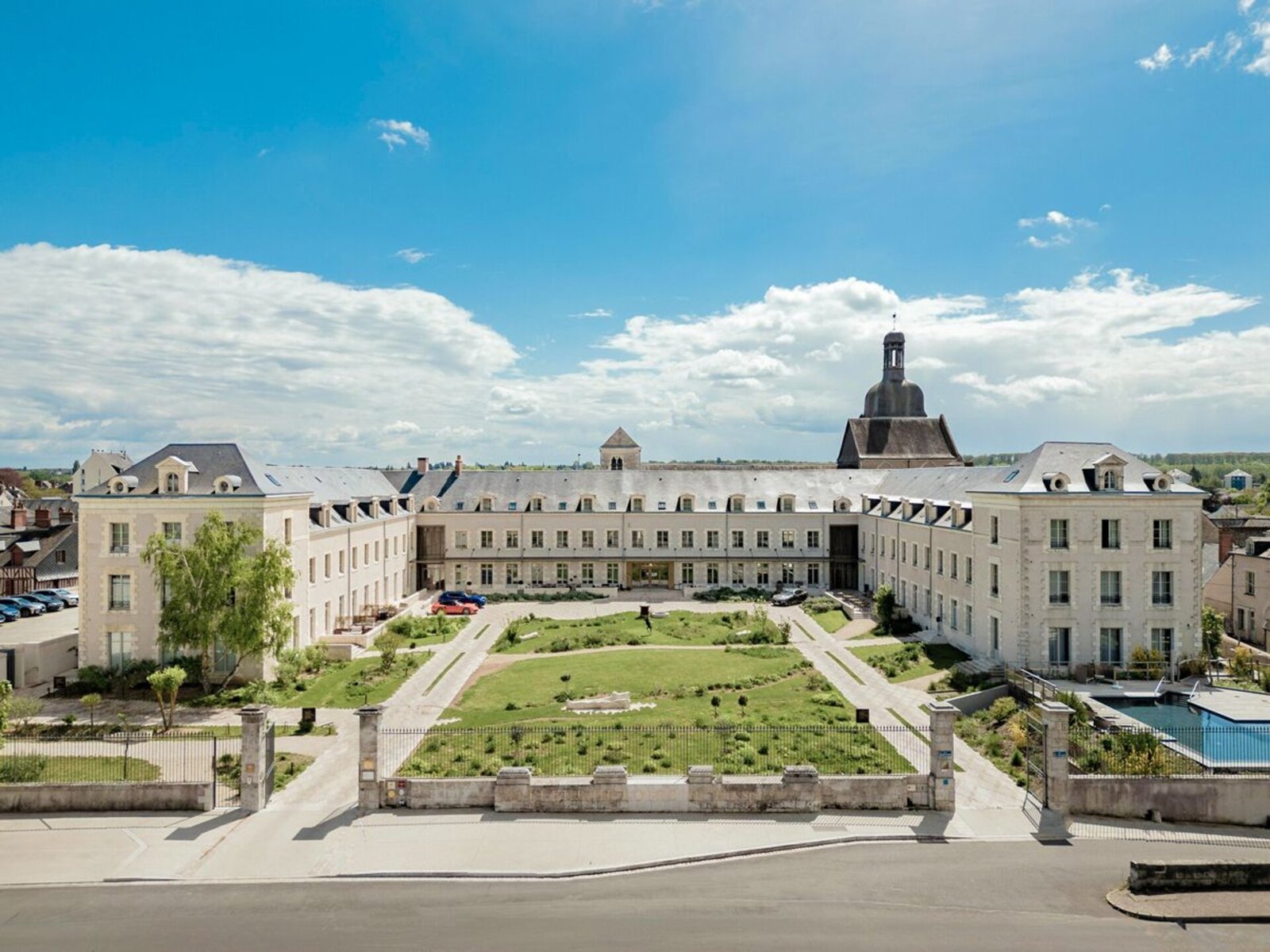 Fleur de Loire, backstory