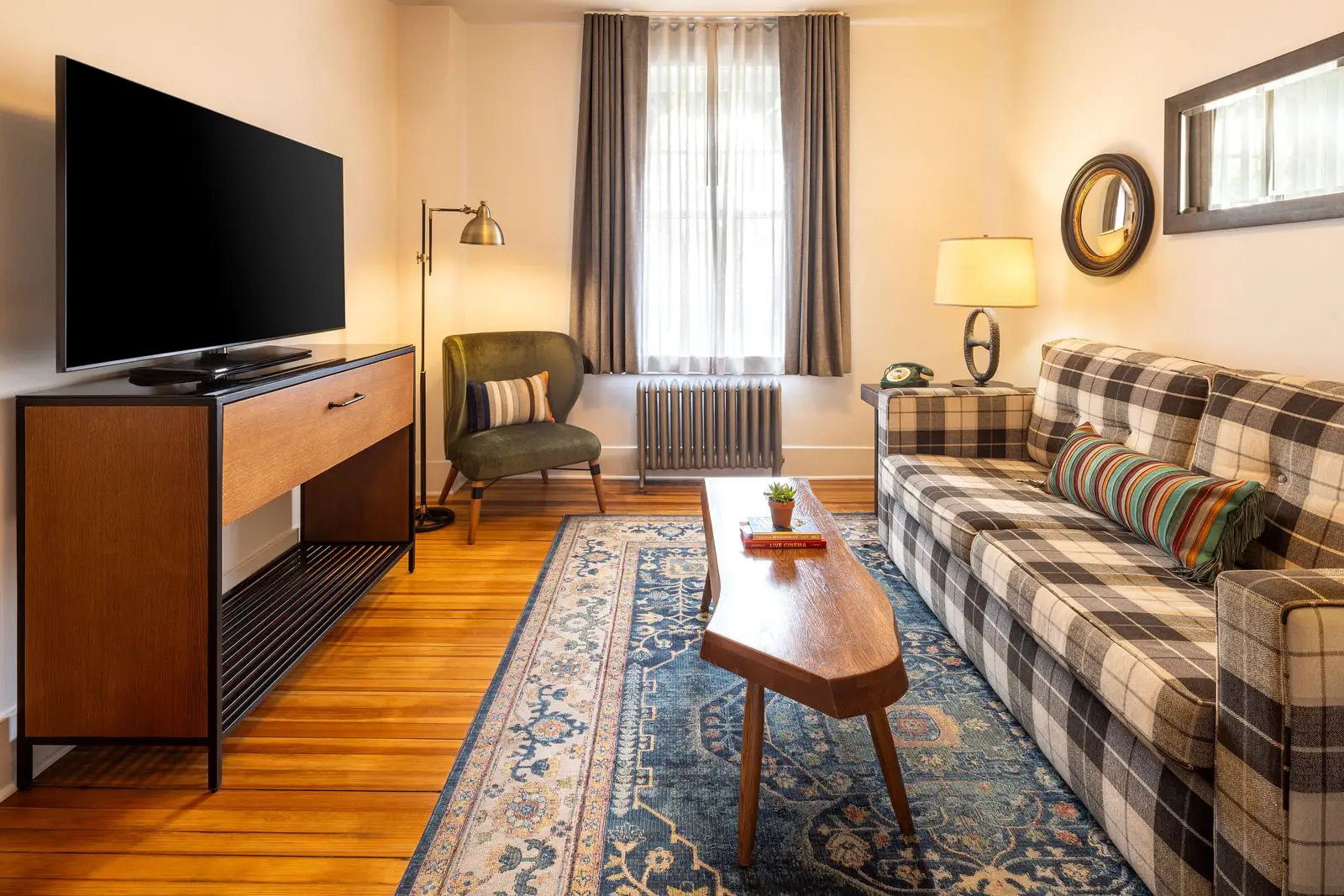 The Armstrong Hotel, rooms