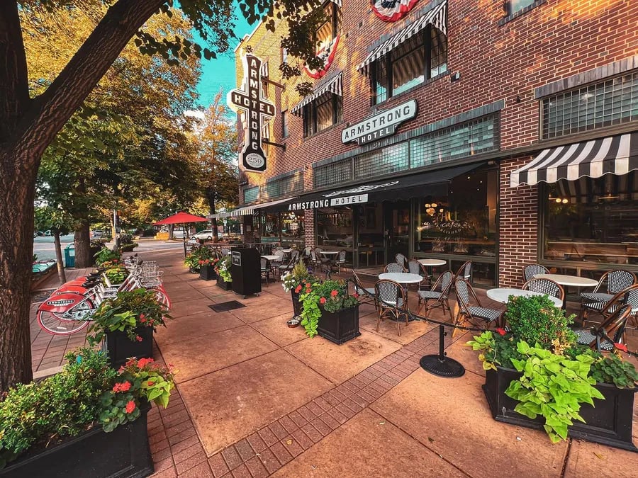 The Armstrong Hotel, eat & drink