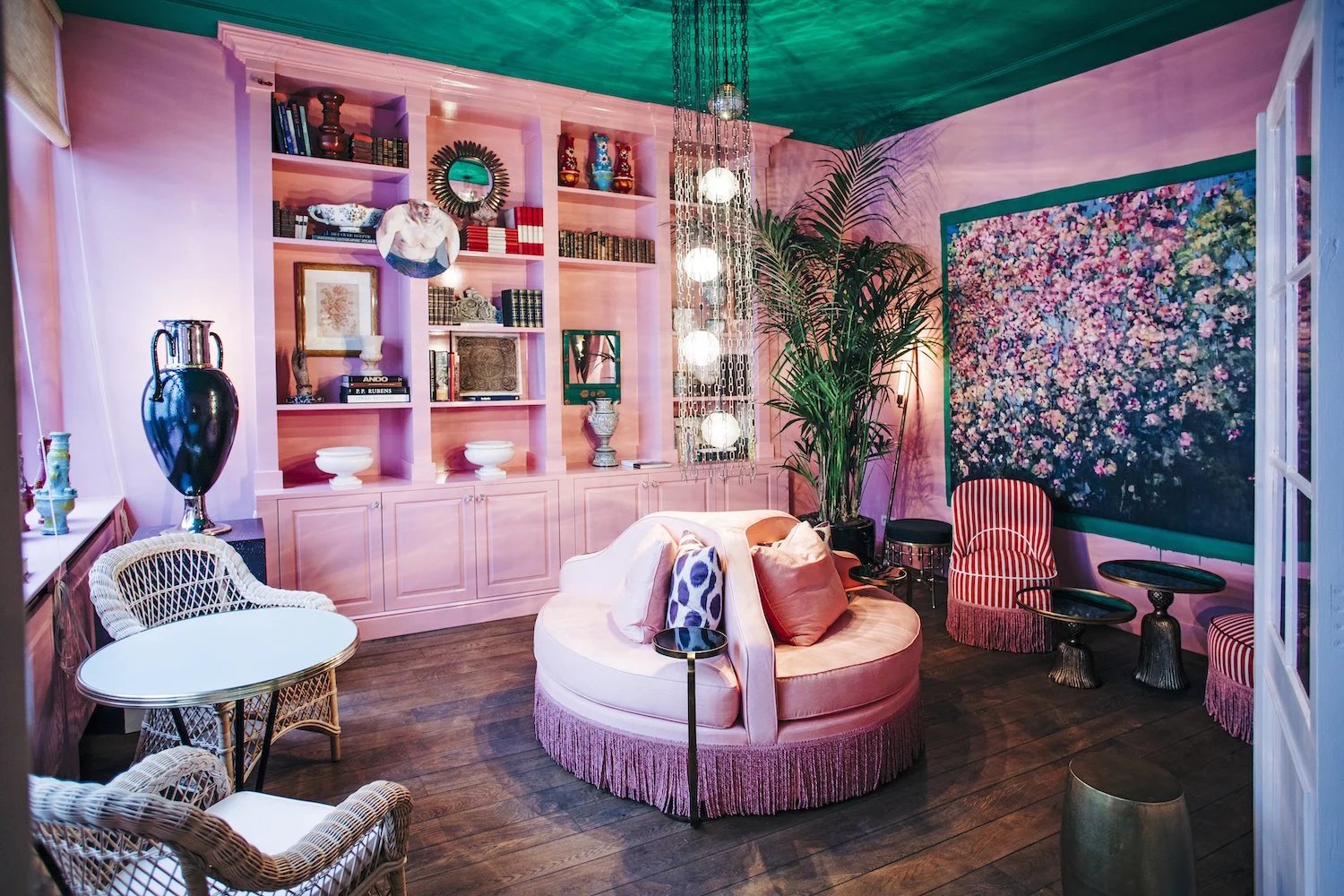 Hotel Flora, vibe