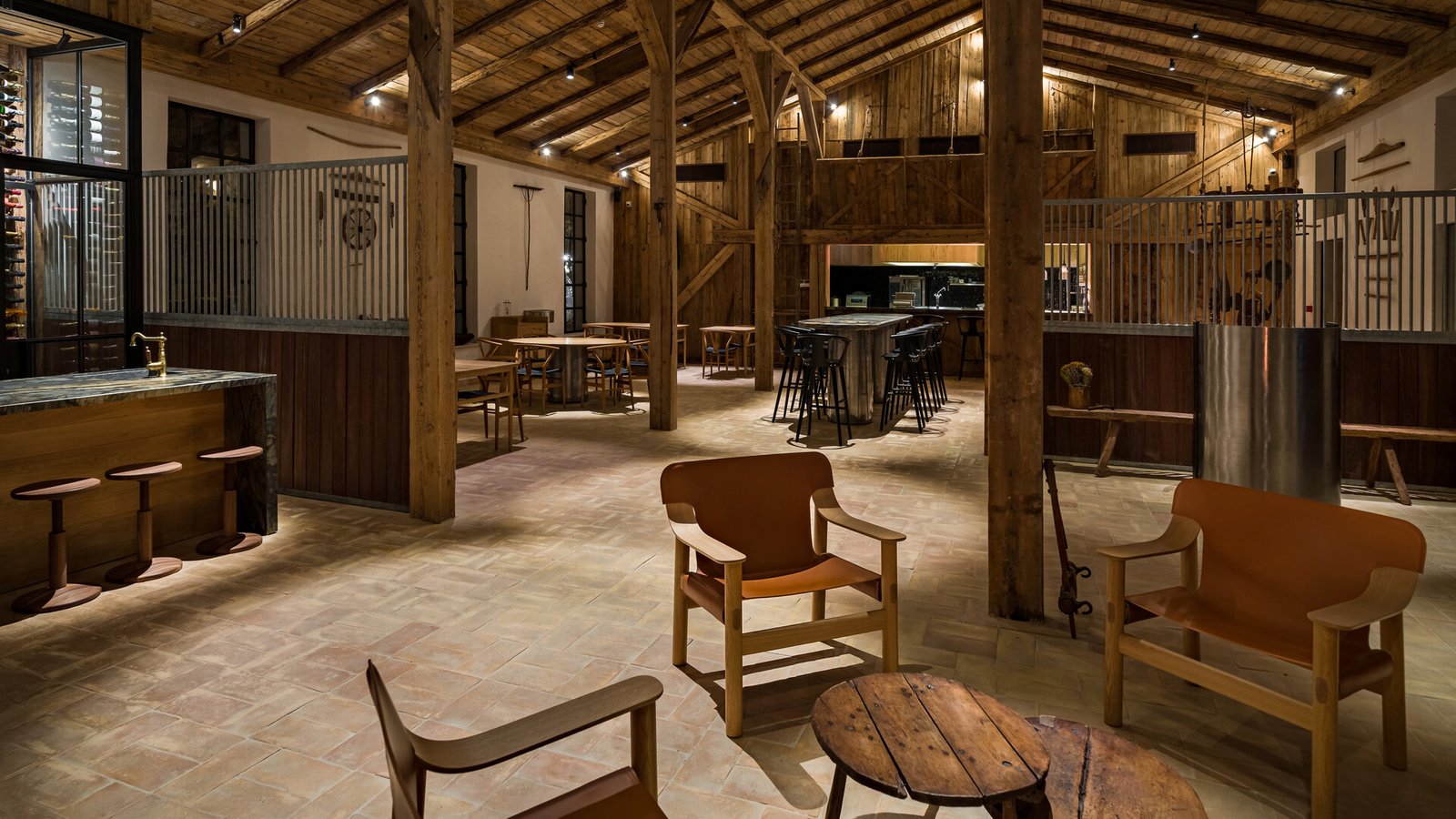 Singureni Manor, eat & drink