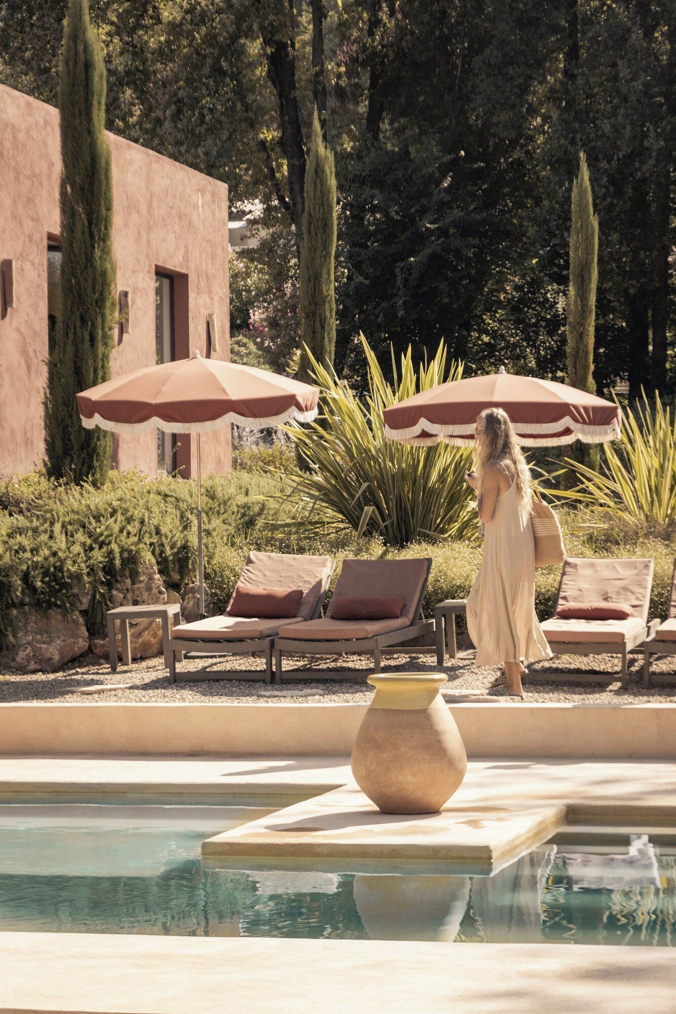 Toile Blanche, the pool
