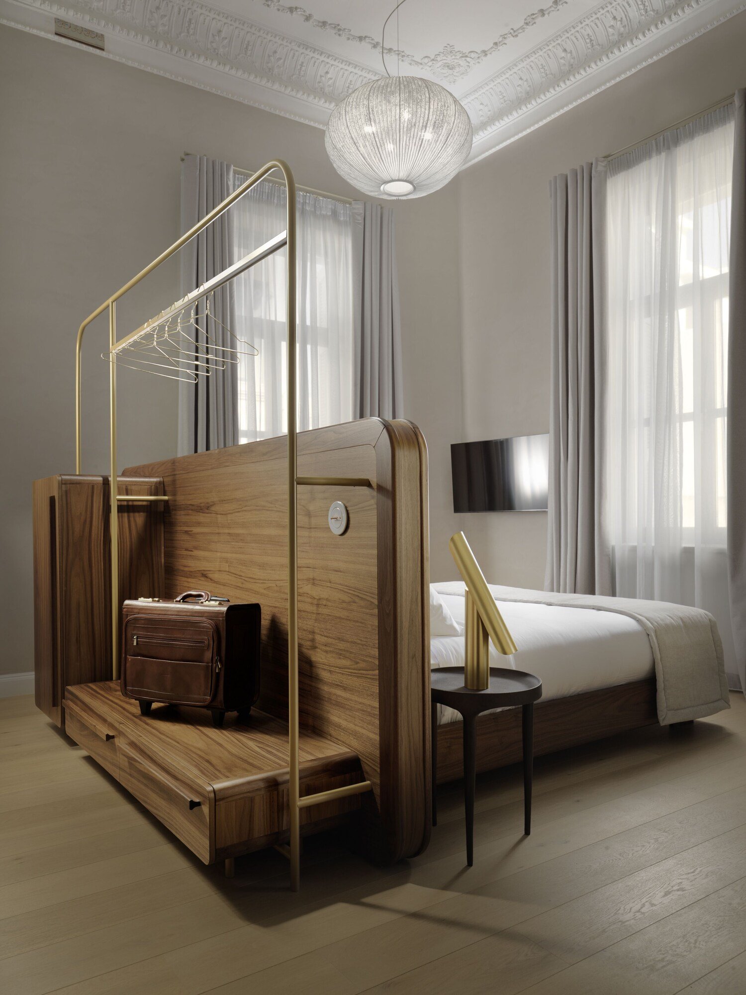 Monument, rooms