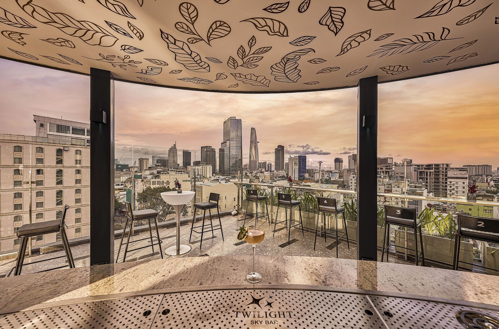 La Siesta Premium Saigon, twilight sky bar saigon