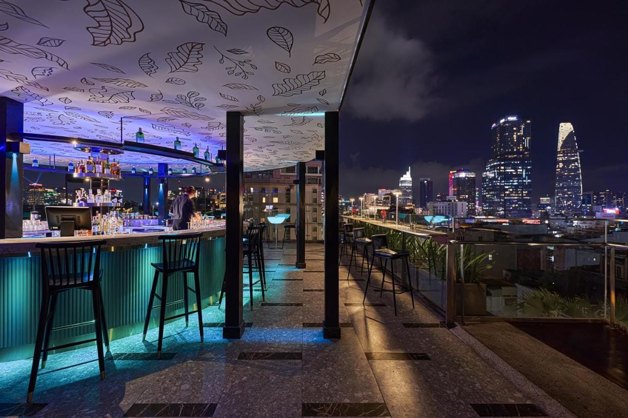 La Siesta Premium Saigon, twilight sky bar saigon