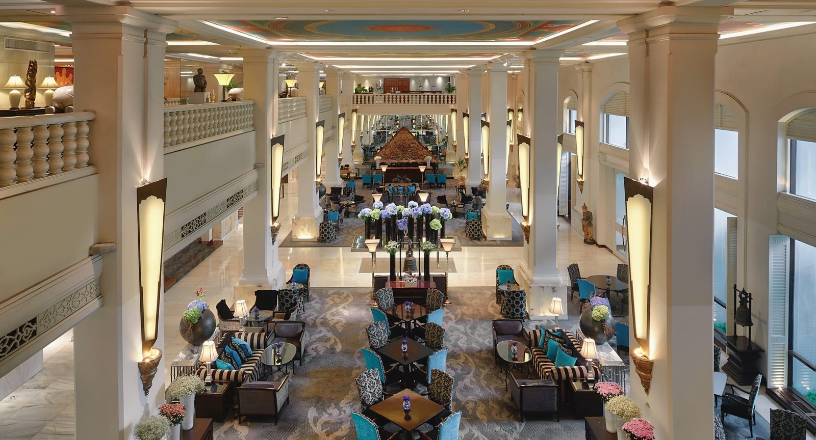 Anantara Siam Bangkok Hotel — vibe
