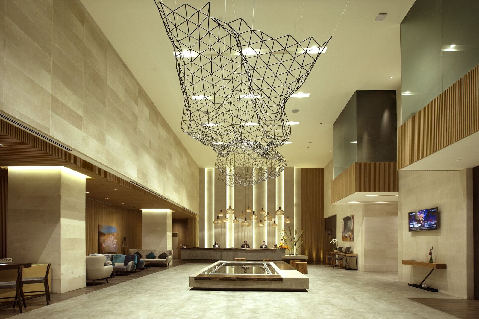 Liberty Central Saigon Centre Hotel — vibe