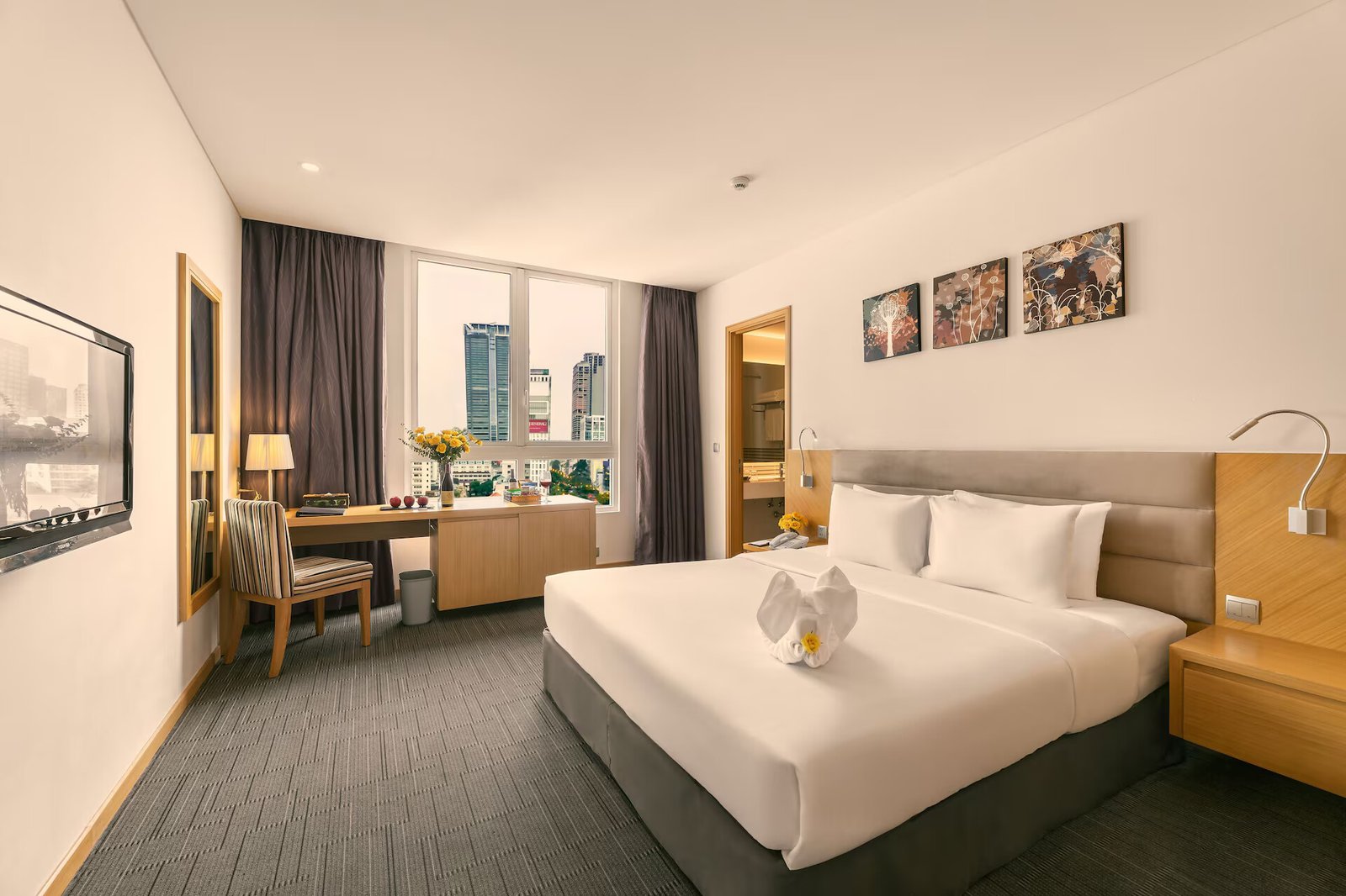 Liberty Central Saigon Centre Hotel — rooms