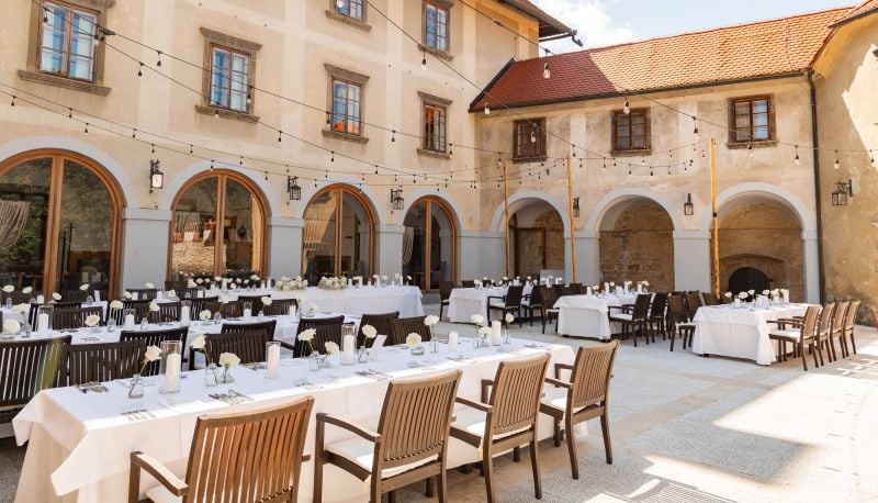 Hotel Grad Otočec, castle terrace & courtyard