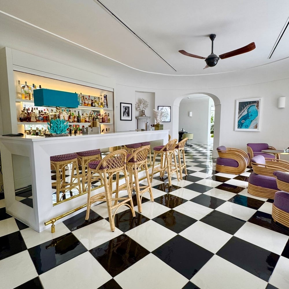 Hotel Miramalfi, at the table
