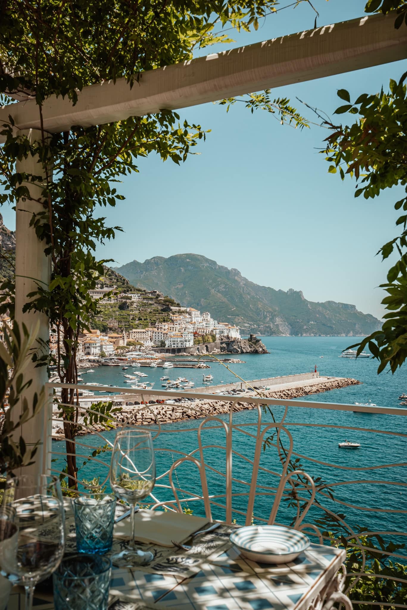 Hotel Miramalfi, donna emma