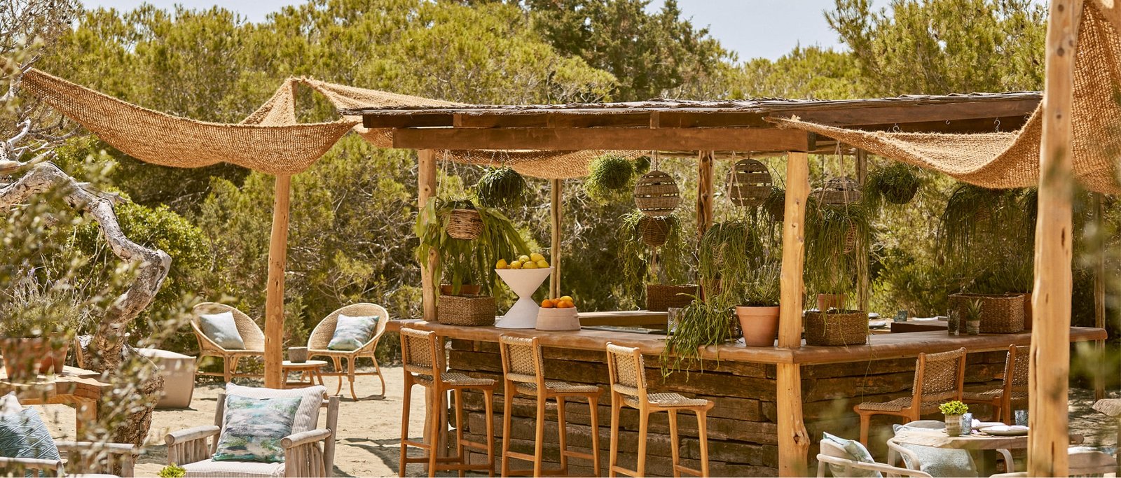 Teranka Formentera, at the table