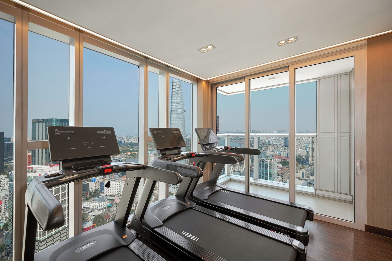 Sedona Suites, the gym