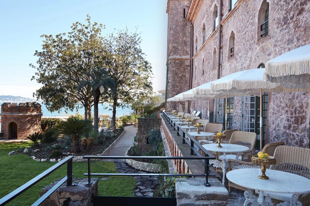 Château de Théoule Hôtel & Spa, at the table