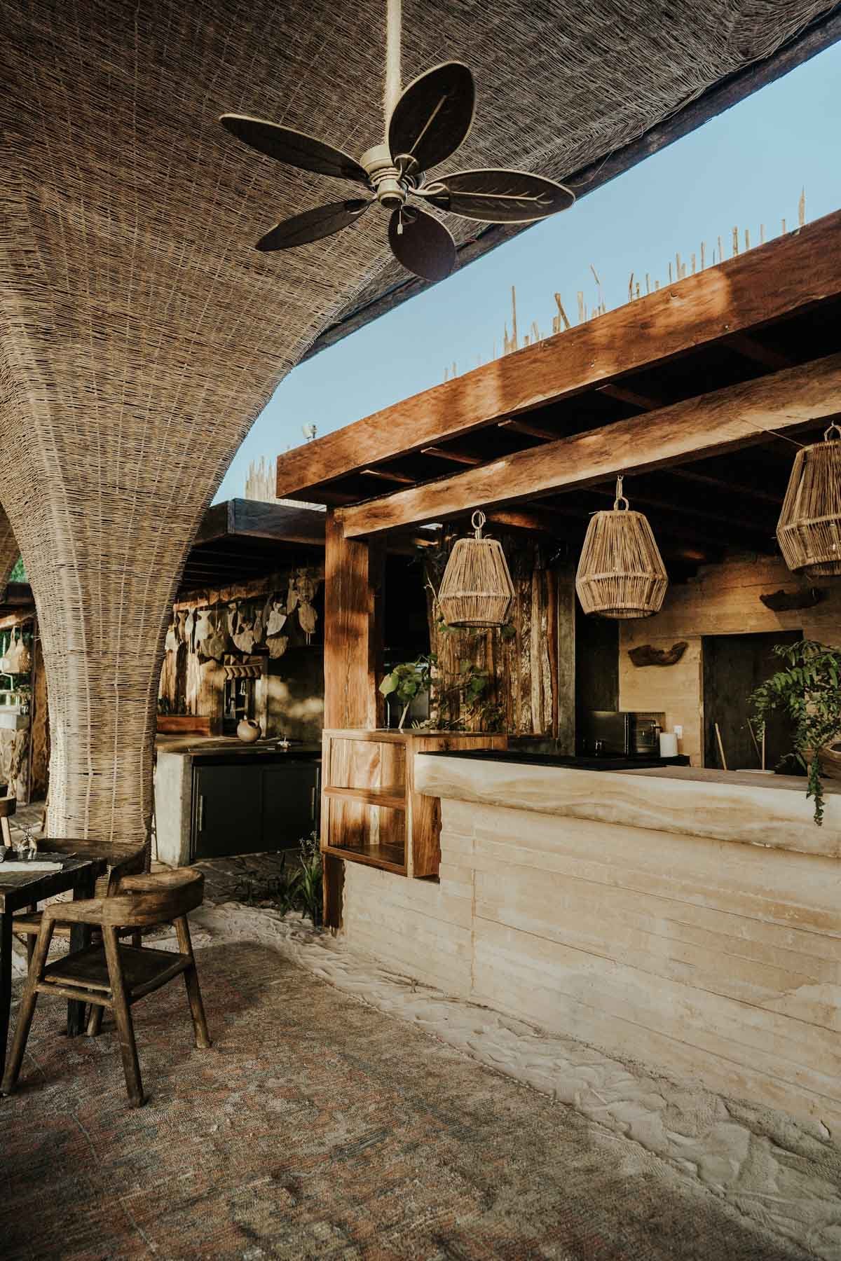 Nomade Holbox, beach bar