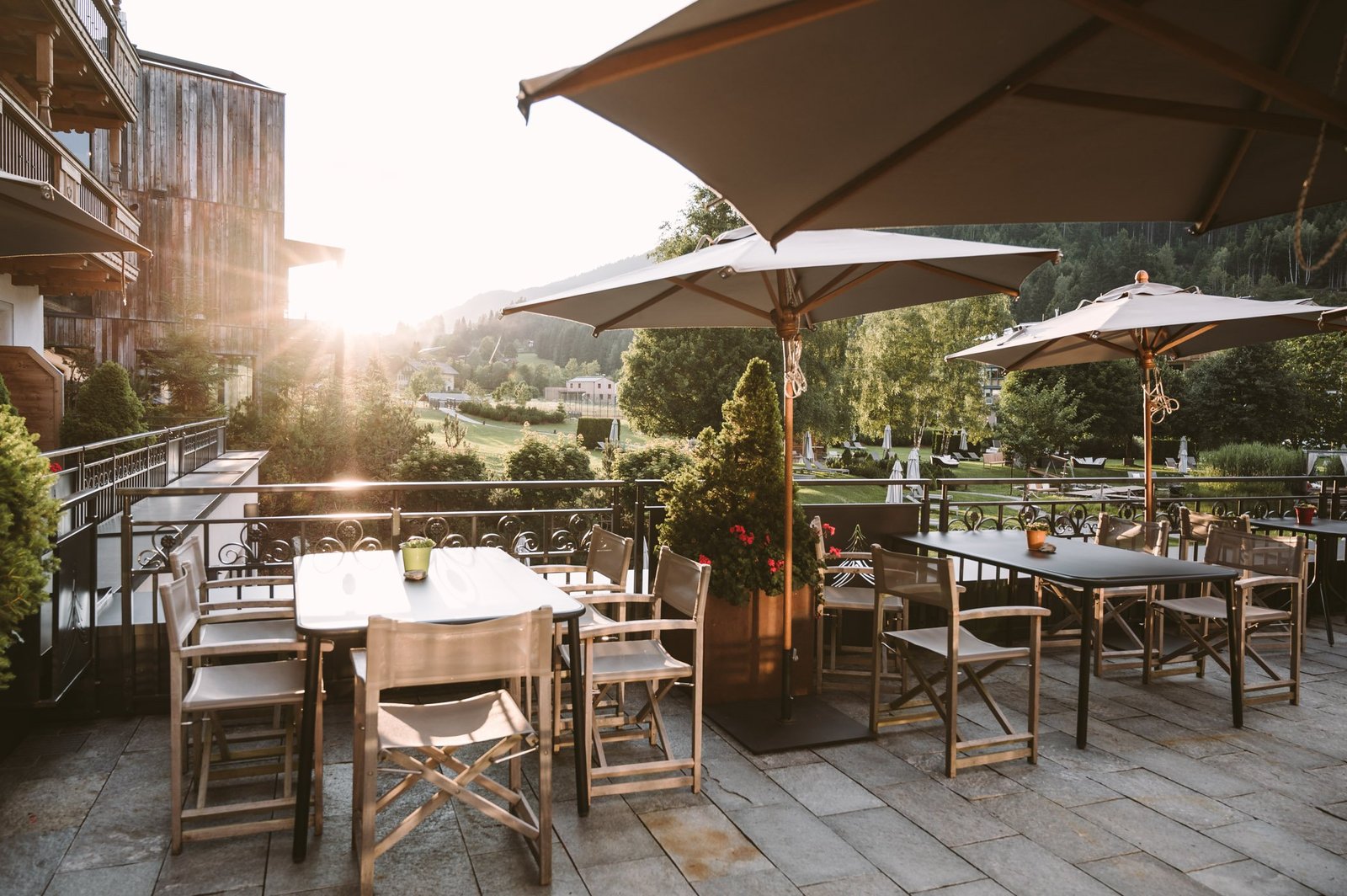 Naturhotel Forsthofgut, at the table