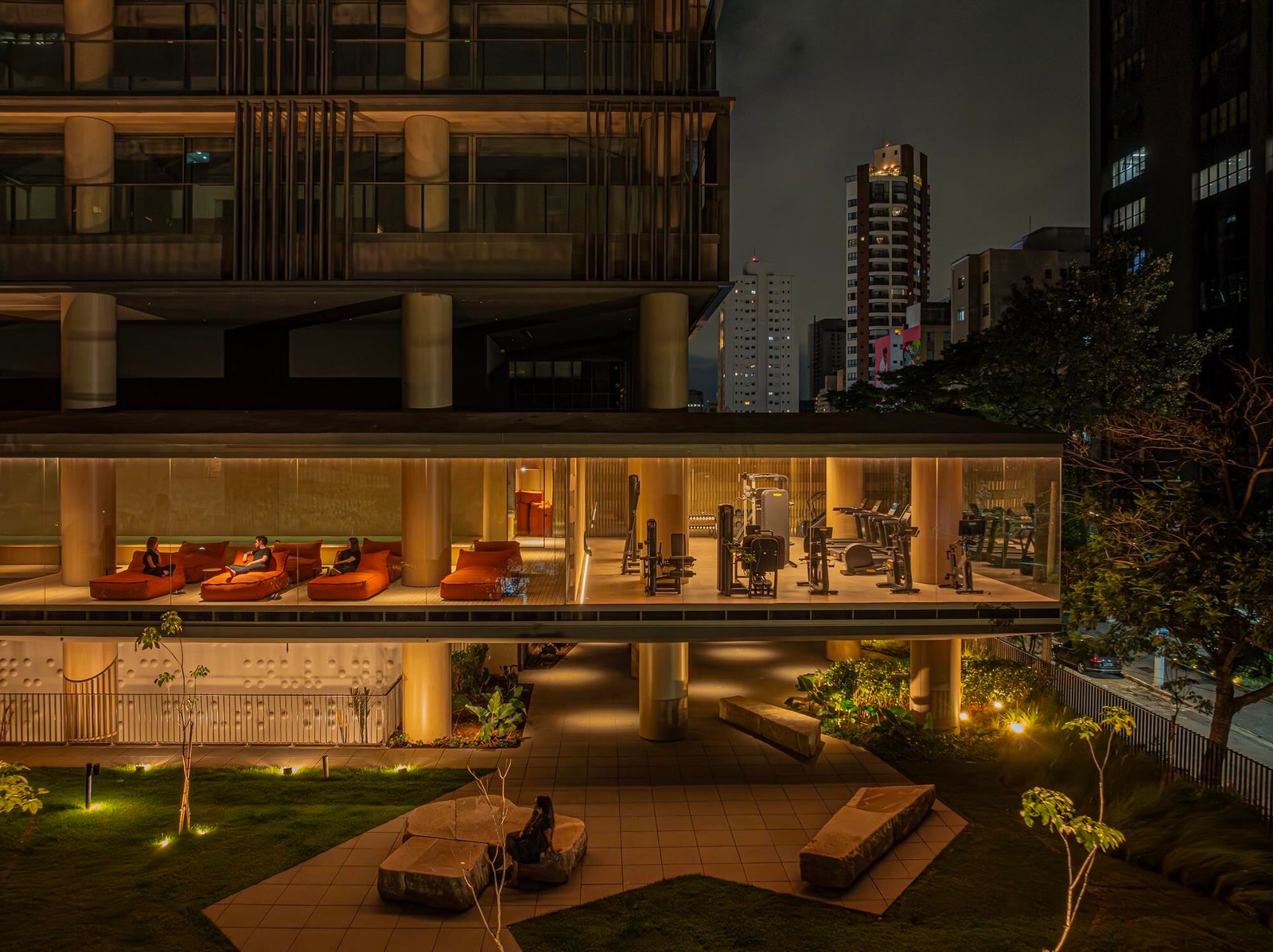 Pulso Hotel Faria Lima, backstory