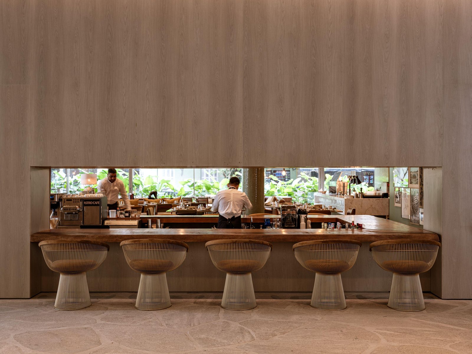 Pulso Hotel Faria Lima, eat & drink