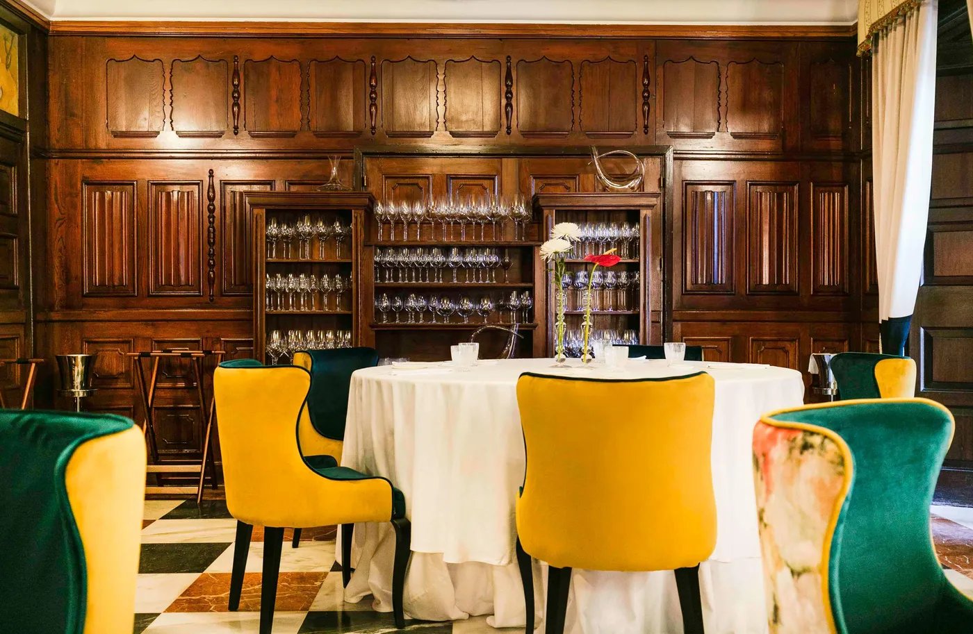 Santa Catalina, a Royal Hideaway Hotel, poemas by hermanos padrón