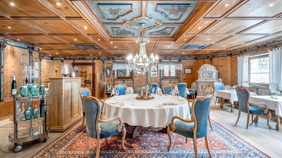 Hotel Trofana Royal, paznaunerstube