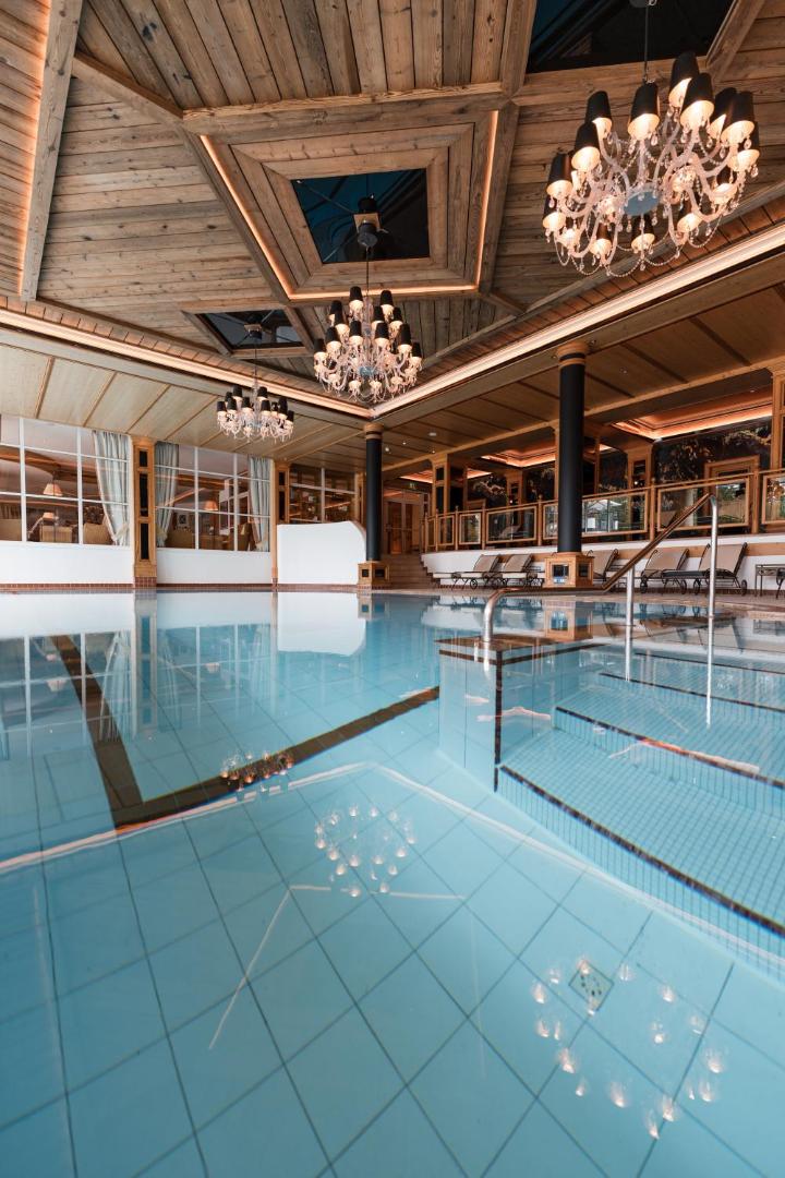 Alpin Resort Sacher, the pool