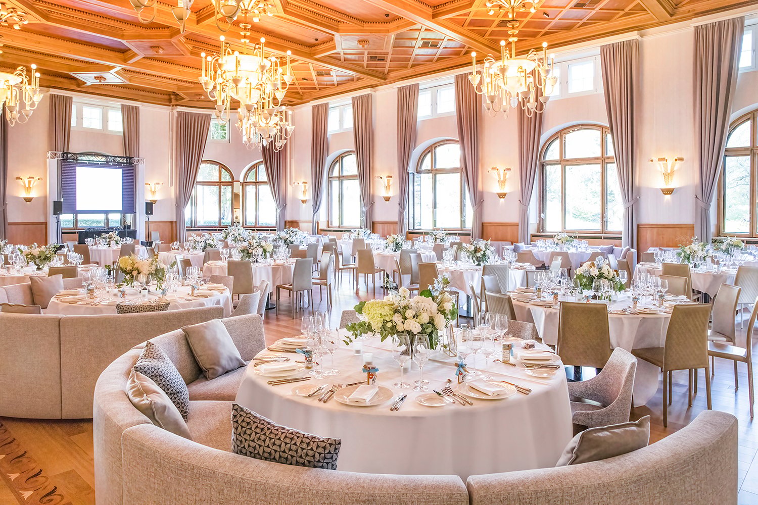 Villars Palace, at the table