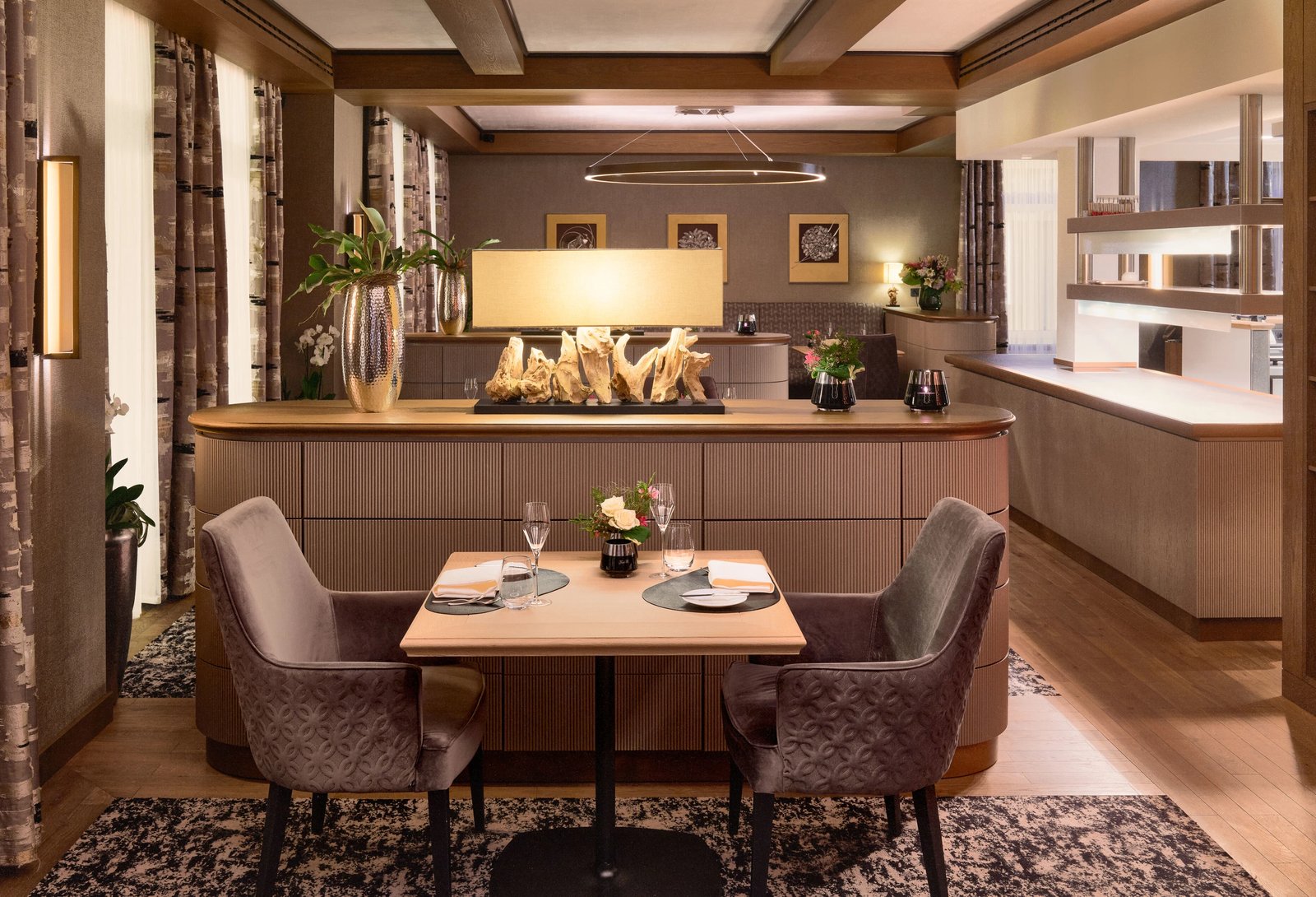Hotel Deimann, at the table