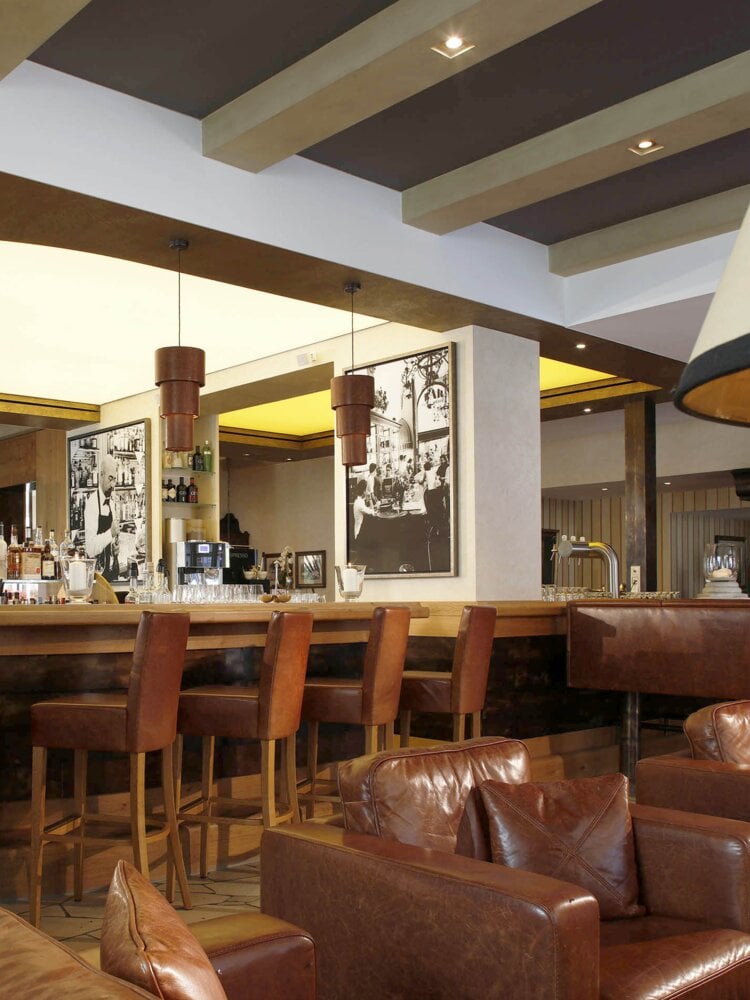 Hotel Deimann, at the table