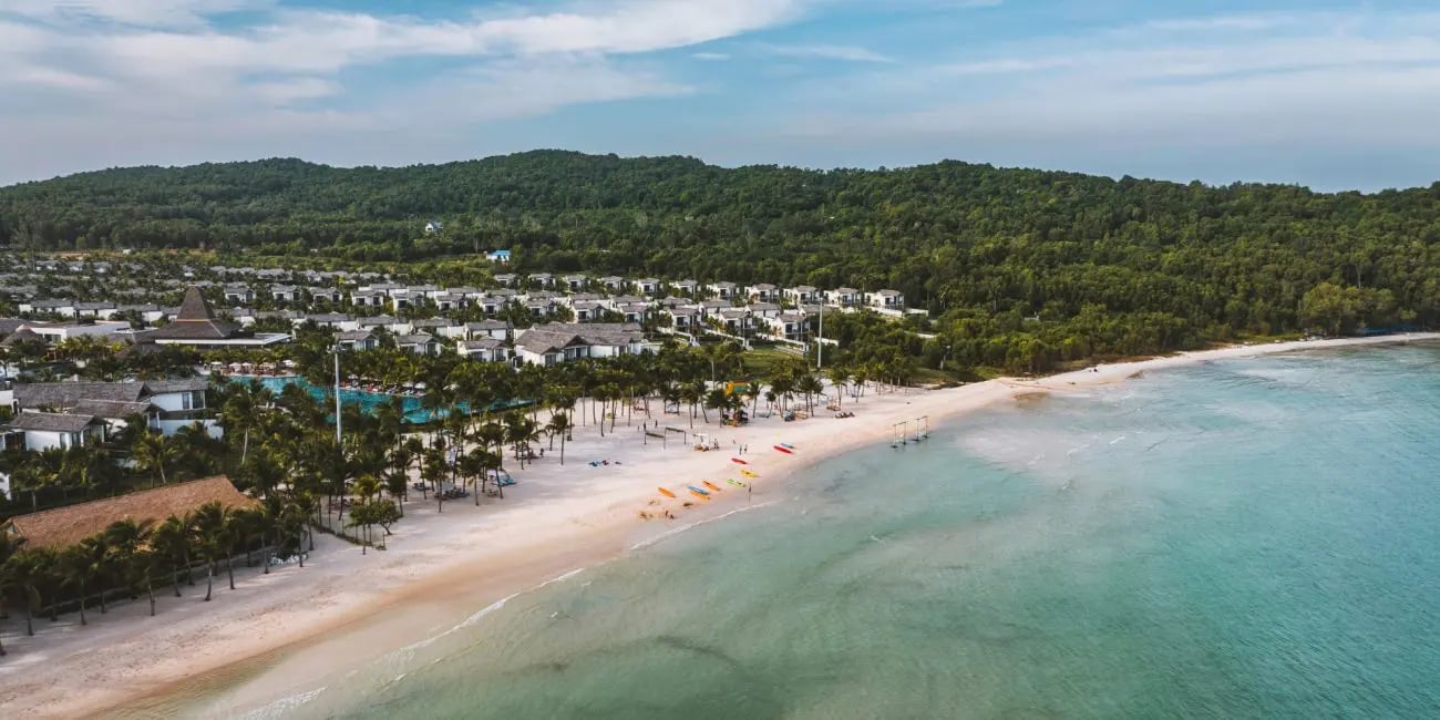 Sailing Club Signature Resort — backstory
