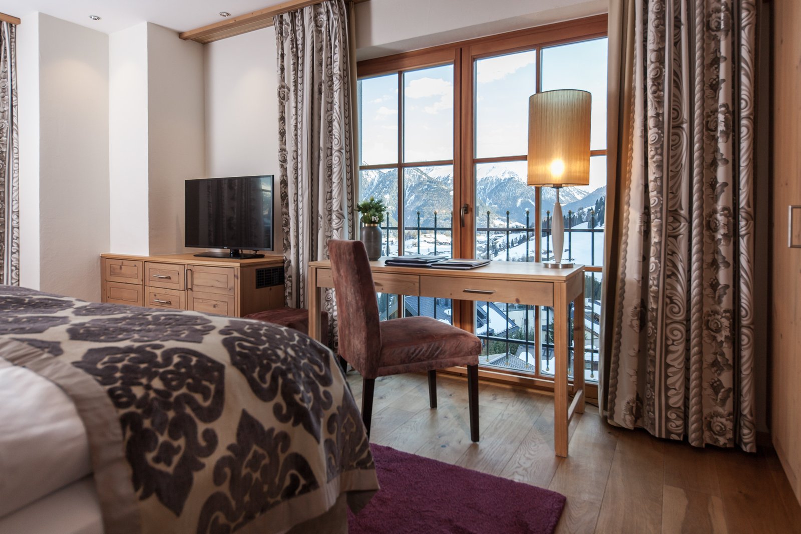 Schlosshotel Fiss, rooms