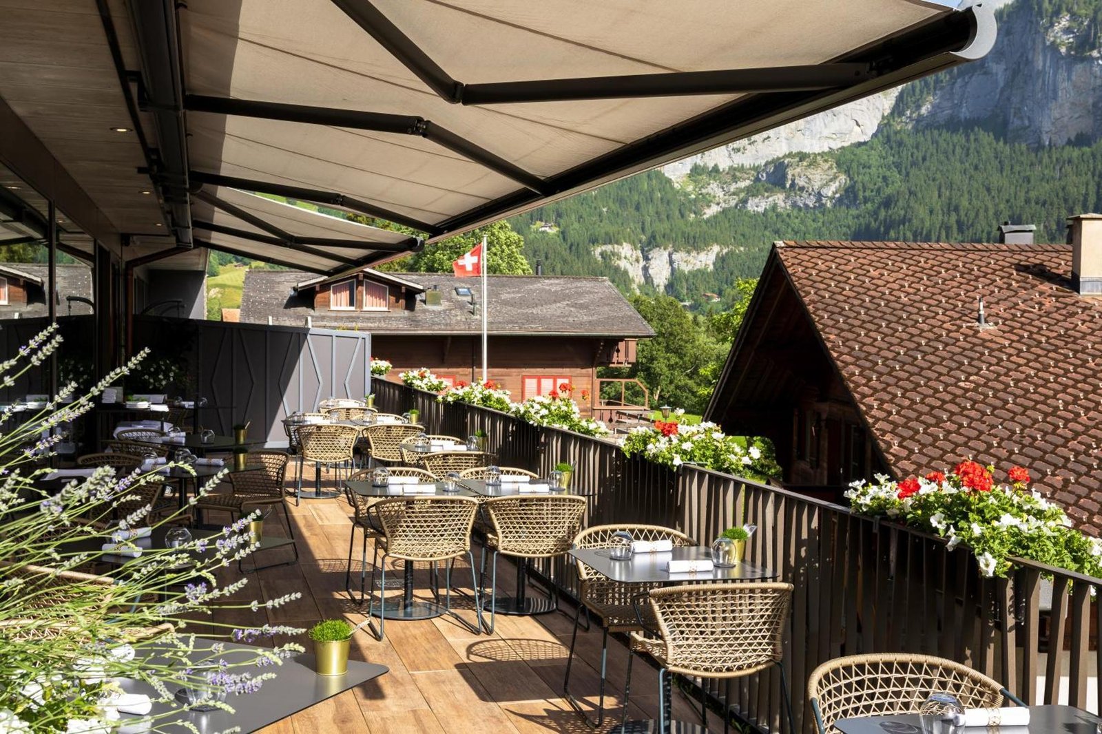 Boutique Hotel Glacier, at the table