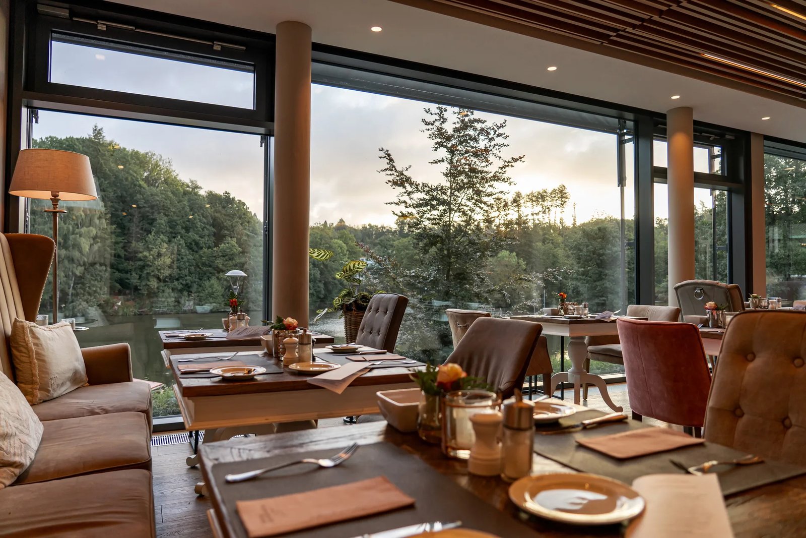 Hotel Romantischer Winkel, at the table